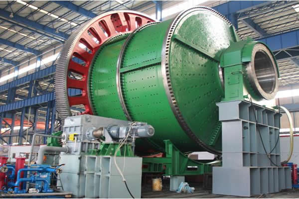 Intermittent ball mill