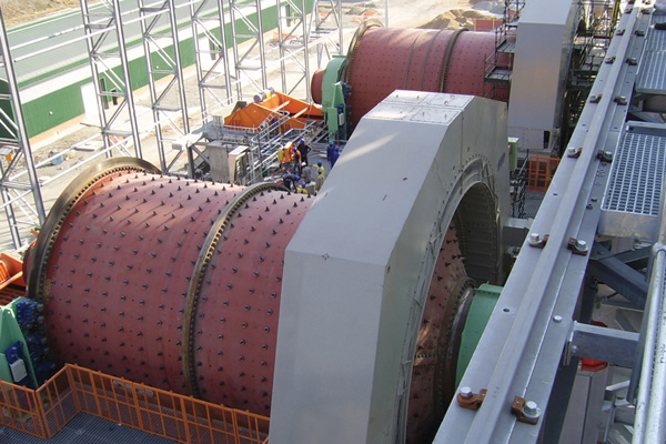 Installation precautions for ball mill components