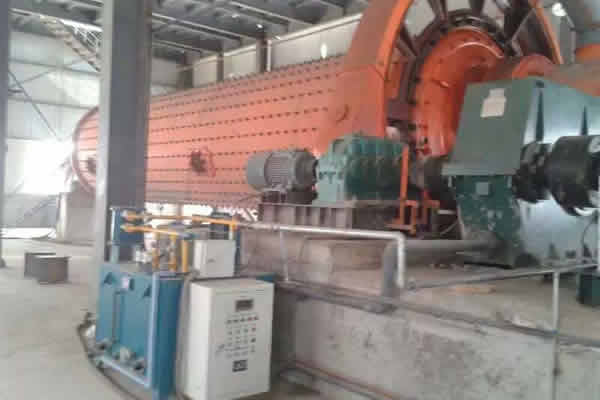 The grinding process of aluminum ash ball mill